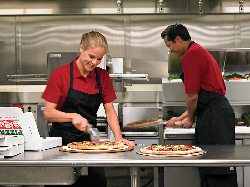 Trends driving pizza sales in 2016  
